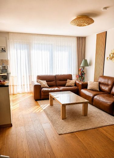 Von Privat sonnige 4-Zimmer Wohnung in bester Lage in Haar – Foto 1