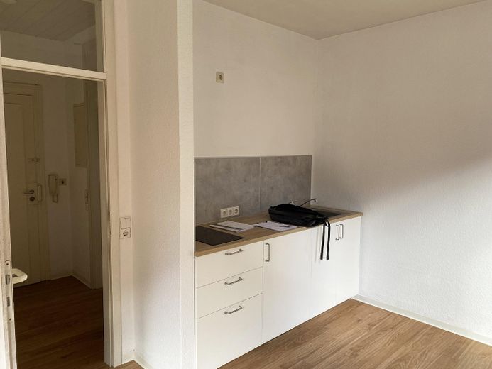 1-Zimmer Altbau-Apartment in bester Citylage - Provisionsfrei – Küche