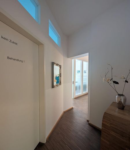 Flur zum Wartebereich