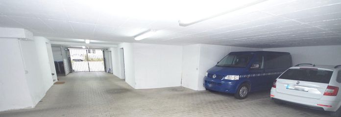 Yeraltı garajında sürekli park yeri - kuru, güvenli, komisyonsuz – Tiefgarage