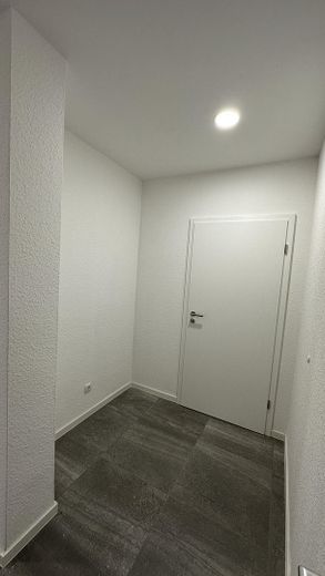 klimatisierte - 3-Zimmer Wohnung (OG) - mit Balkon in Andernach – Flur-Garderobe