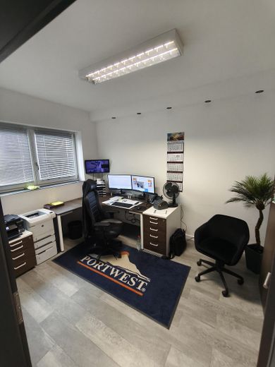 Gewerbe Büro 2