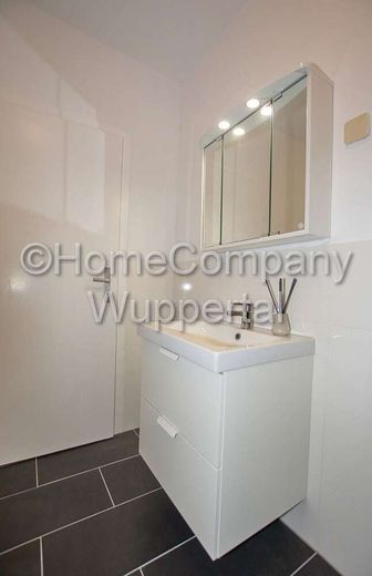 Alles neu! Attraktive 2-Zimmerwohnung mit DSL in der Südstadt – b21257a936d04a035e823807125fc308d504db86.jpg