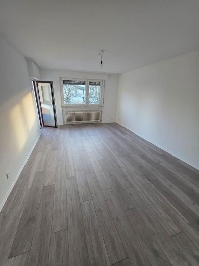 Renovierte 2-Zi-Whg in zentraler Lage von Frankfurt-Bergen Enkheim Stellplatz inklusive – Foto 14