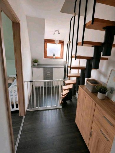 Casa unifamiliare indipendente "Per ognuno una stanza propria" – Flur zum Dachgeschoss
