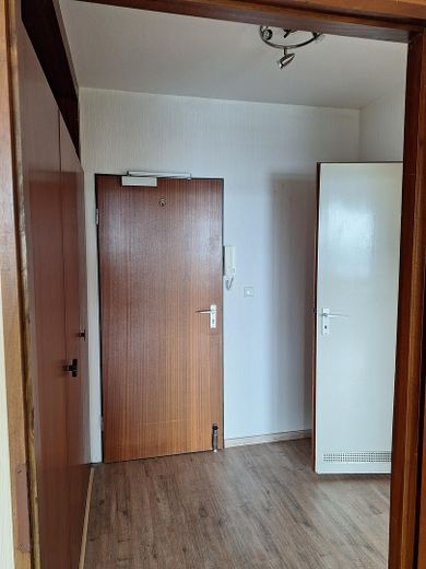 Bad Malente - 2-Wohnung am Dieksee mit Seeblick u. Eckbalkon – Flur mit Einbauschrank