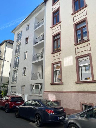 Geschmackvolles Apartment nahe Merianplatz - kernsaniert und sofort bezugsfrei – Hausfront