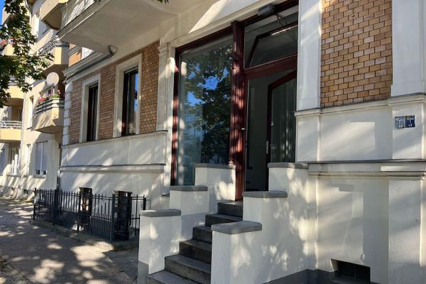 Helle Gewerbefläche nahe Schlossstraße – ideal als Büro, Praxis oder Showroom