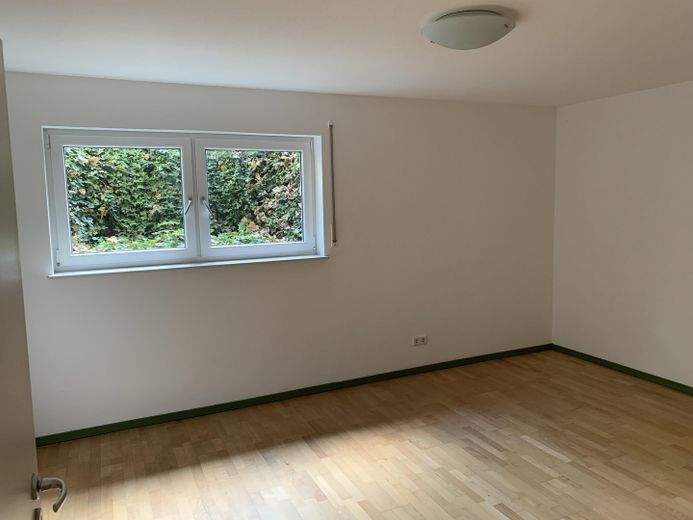 Maison mitoyenne dans une impasse calme à Francfort-Ginnheim – sans commission – Untergeschoss nach Renovierung