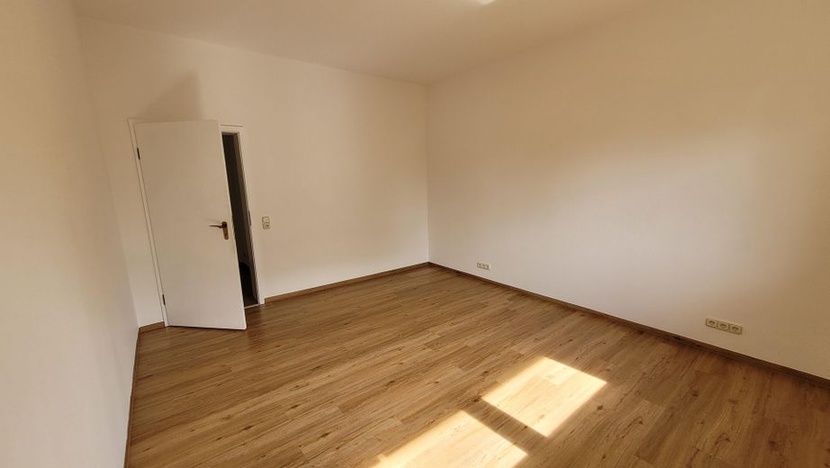 Güzel, aydınlık, yeni yenilenmiş 3 odalı daire – Zimmer 2