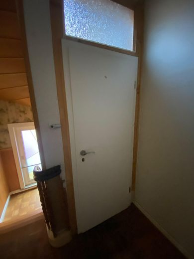 2-Zimmer-Wohnung in Goslar/Oker günstig für Selbstgestalter – Wohnungstür