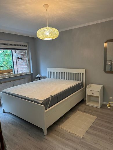 22399 HH-Poppenbüttel: Sehr schöne, helle, uneinsehb., möbl.  Whg., Blick über Alstertal – Foto 4