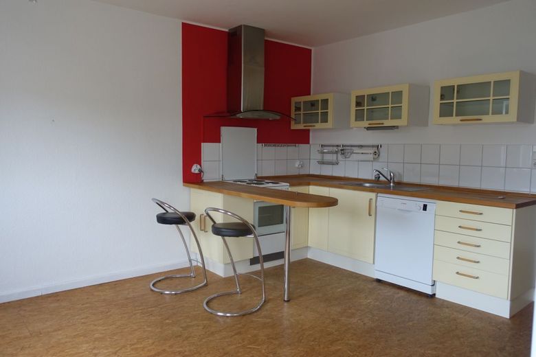 2-Zimmer Eigentumswohnung als Kapitalanlage privat zu verkaufen – Wohnküche mit Einbauküche