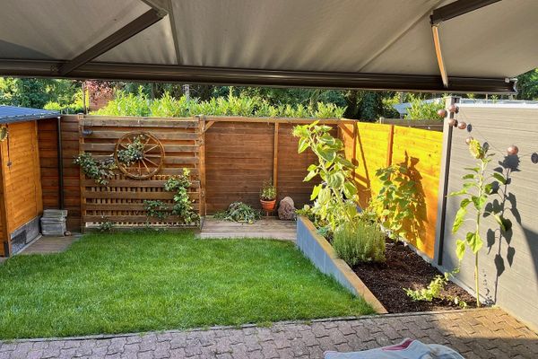Stillvolle 2-Zimmer-Erdgeschosswohnung mit Südterrasse und eigenem Garten