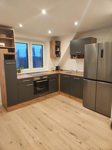 1 stanza in appartamento condiviso di 3 persone, molto grande con terrazza, completamente ristrutturata e moderna – Foto 7