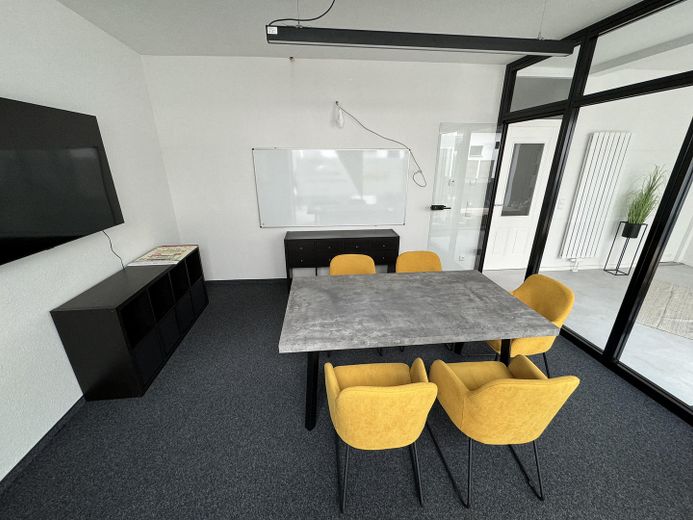 Meetingraum mit Glasabtrennung