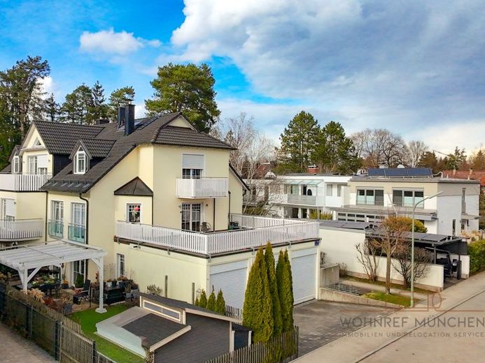 3-Zi.-Maisonettewohnung, 98m² Nfl. mit Sauna und hochwertigen Einbauten im schönsten Waldtrudering – Foto 1