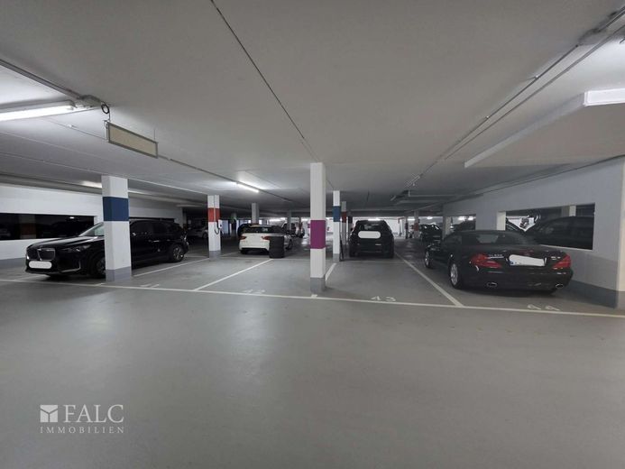 Urbanes Wohnen mit Skylineblick - modernes Wohnen am Frankfurter Riedberg – Tiefgarage