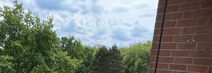4 Zimmer Wohnung mit Balkon und Tiefgaragenstellplatz – Balkon