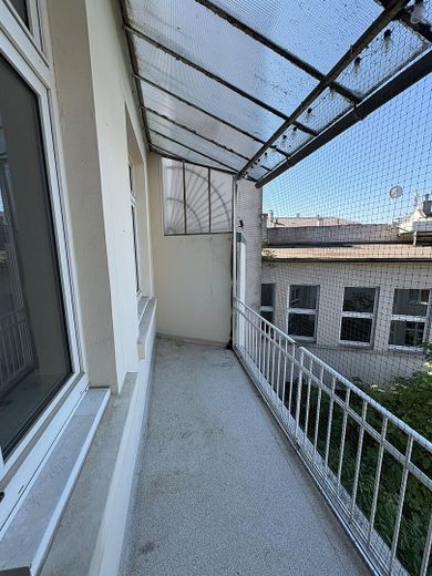 Frisch renovierte 2,5-Zimmer-Altbauwohnung mit Balkon in zentraler Lage von Solingen-Ohligs – Balkon