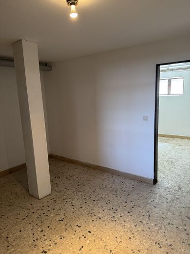 Zentrumsnah: Wohnhaus mit Galerie/Atelier, Einlieger-App.  & traumh. Naturgarten (834 qm) – Kellerräume 1 und2
