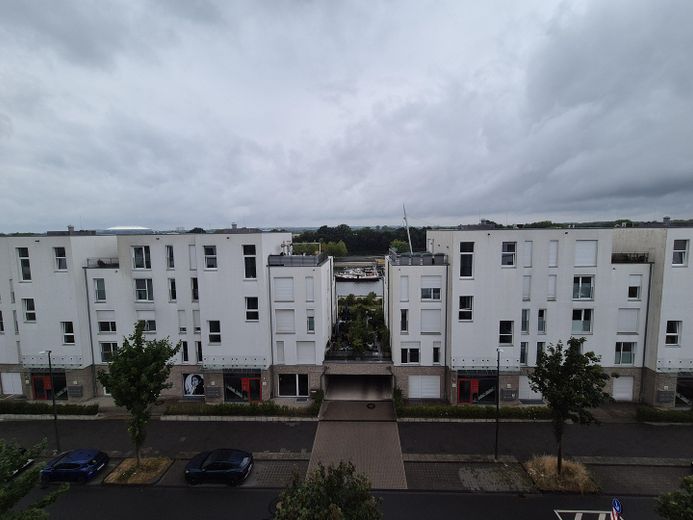Wohnung im Bau, stadtnah im Hafenquartier Graf Bismark mit Balkon am Yachthafen/Kanal für 2 Personen – Wohnumfeld