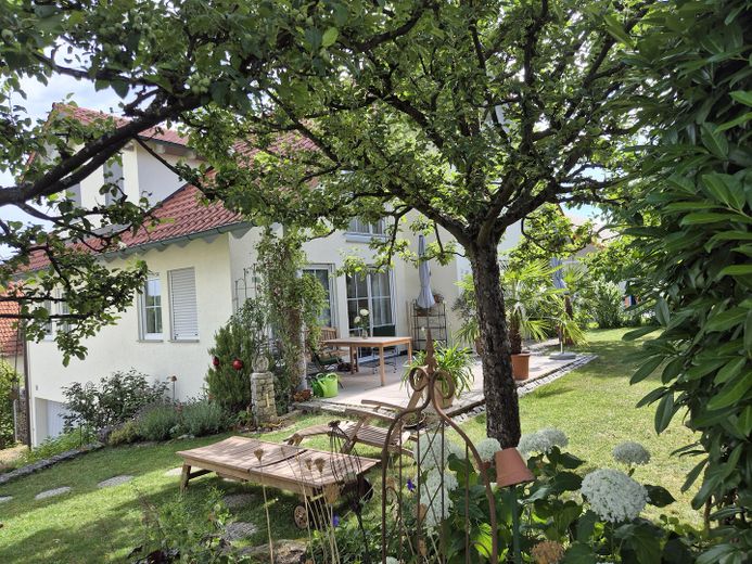 Müstakil, çok bakımlı müstakil ev – ÖZEL SATIŞ, KOMİSYONSUZ – Südsweite vom Garten