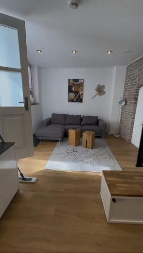 Prête à emménager | Appartement de 4 pièces de 78 m² entièrement meublé au centre de Wiesbaden – Photo 3