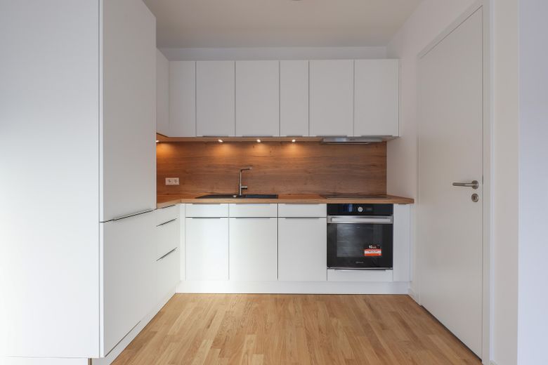 2 Zimmer Luxus Neubau - Einbauküche + Parkett - vom Eigentümer – Küche
