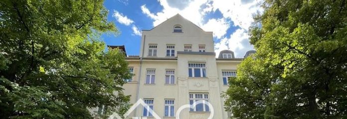Amplio apartamento en propiedad tipo dúplex - en el sureste de Leipzig (Anger-Crottendorf)