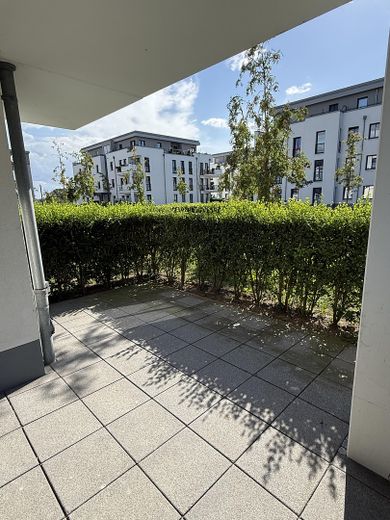 Nur 100 m vom Meer entfernt - Stilvolle 3 ZKB Wohnung mit Marken EBK u. TG Stellplatz – Terasse