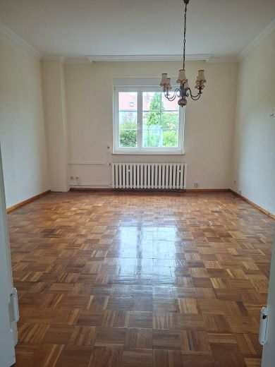 Apolda hübsches Einfamilienhaus am Ortsausgang Jena – Wohnzimmer