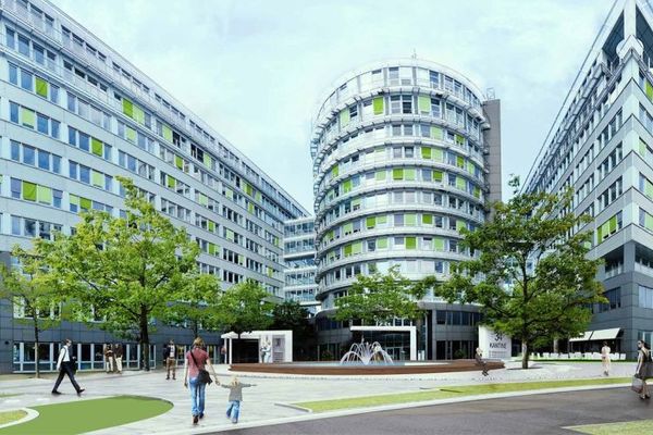 KLE!N - Provisionsfrei - Viele Dienstleistungen und Traumausblick
