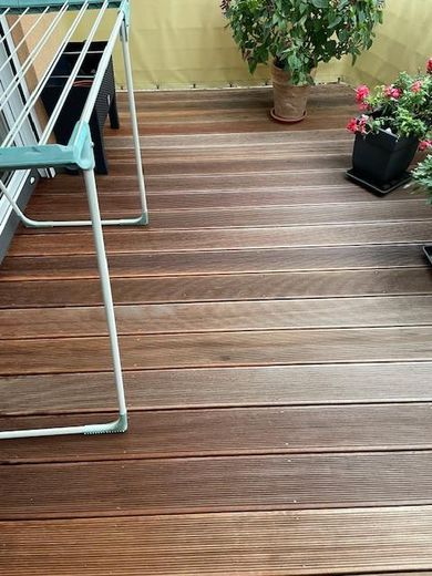 Balkon mit neuem Belag