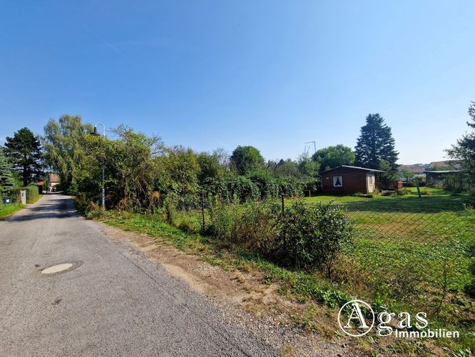 Bauträgerfreies Traumgrundstück mit ca. 1.000 m² in ruhiger Lage von Groß Lindow – Straßenansicht 1